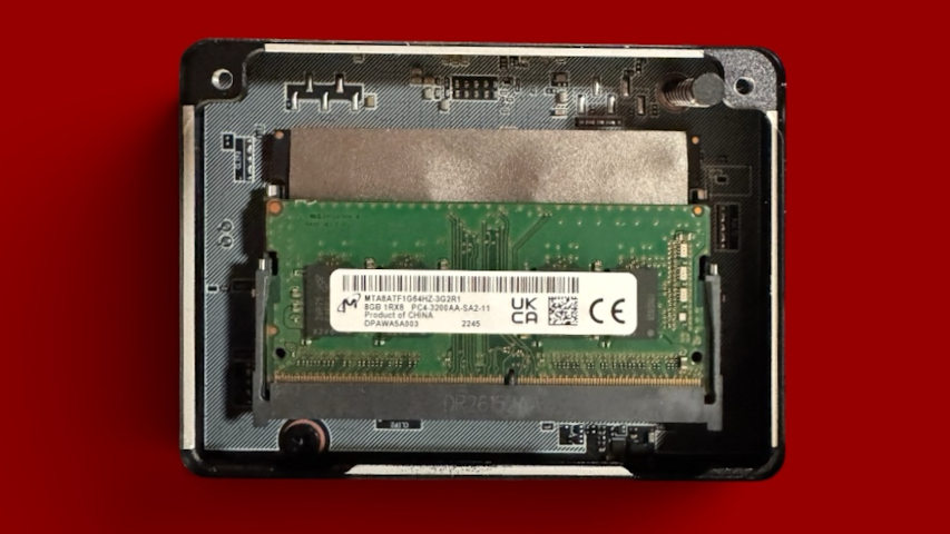 Ugreen: dxp2800GT front