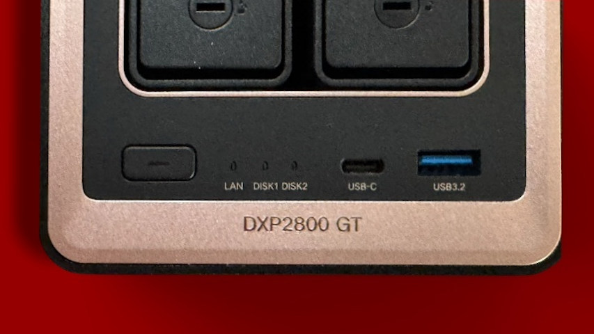 Ugreen: dxp2800GT front