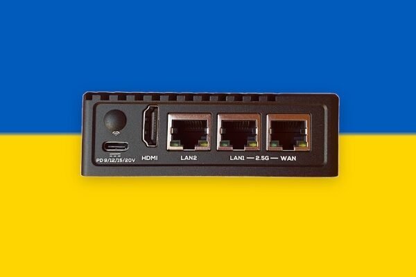 youyeetoo NanoPi R6S Mini Router con custodia in Metallo, 8GB LPDDR4X 32GB EMMC, RK3588S Scheda di sviluppo, 6TOPS NPU, supporto Docker, TRE Porte Ethernet, USB3.0 HDMI,M.2 NVMe Storage, PD Power
