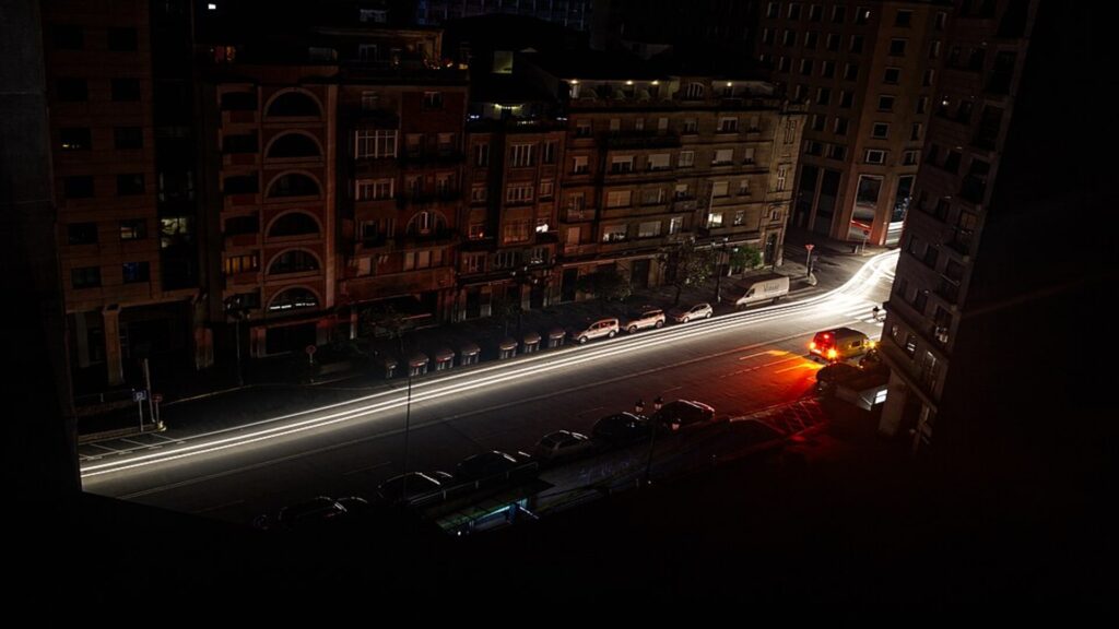 El_centro_urbano_de_Vigo_a_oscuras-_Rosalia_de_Castro_sin_alumbrado_publico-1024x576